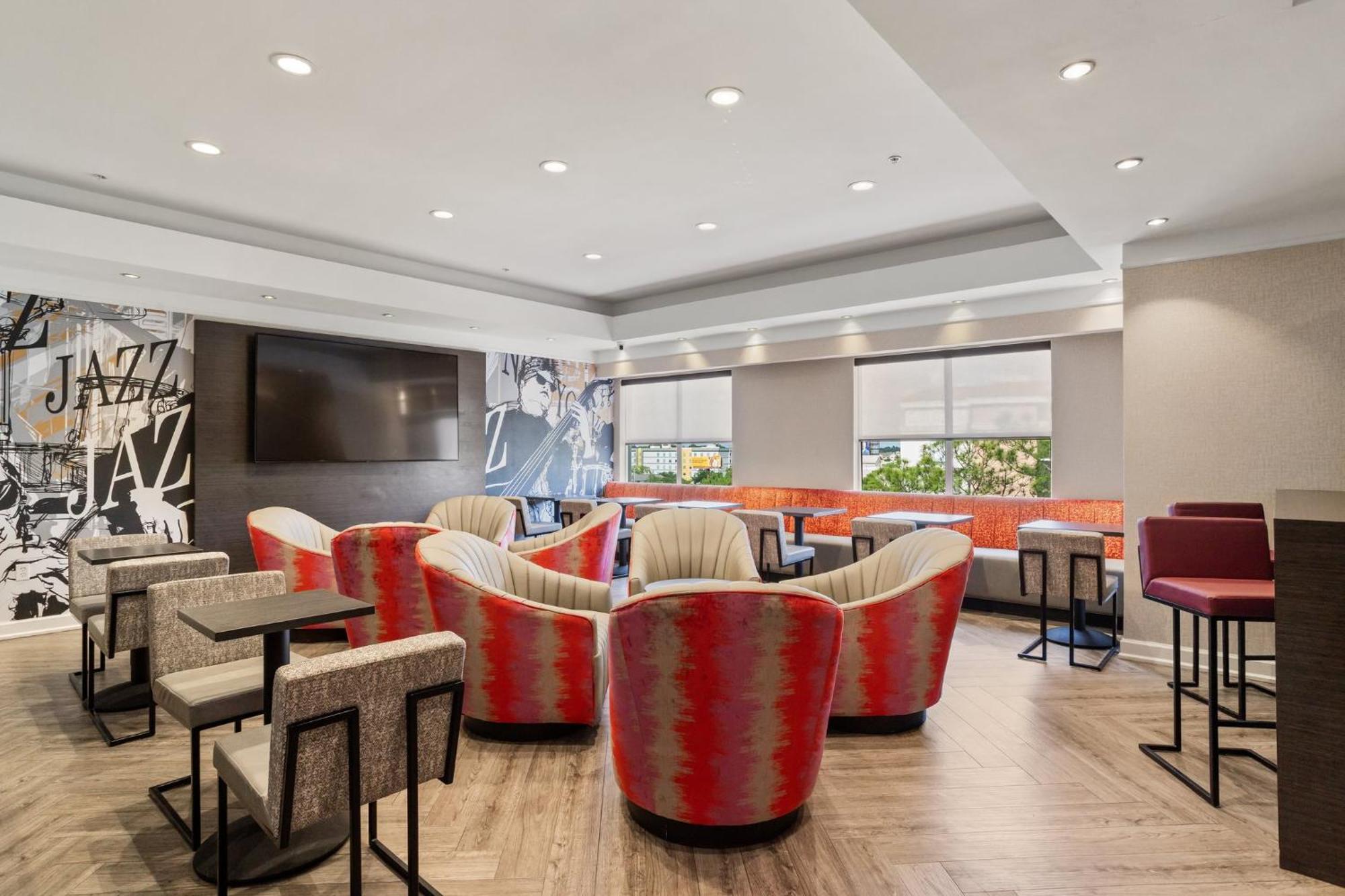 Holiday Inn Baton Rouge College Drive I-10 By Ihg Eksteriør bilde