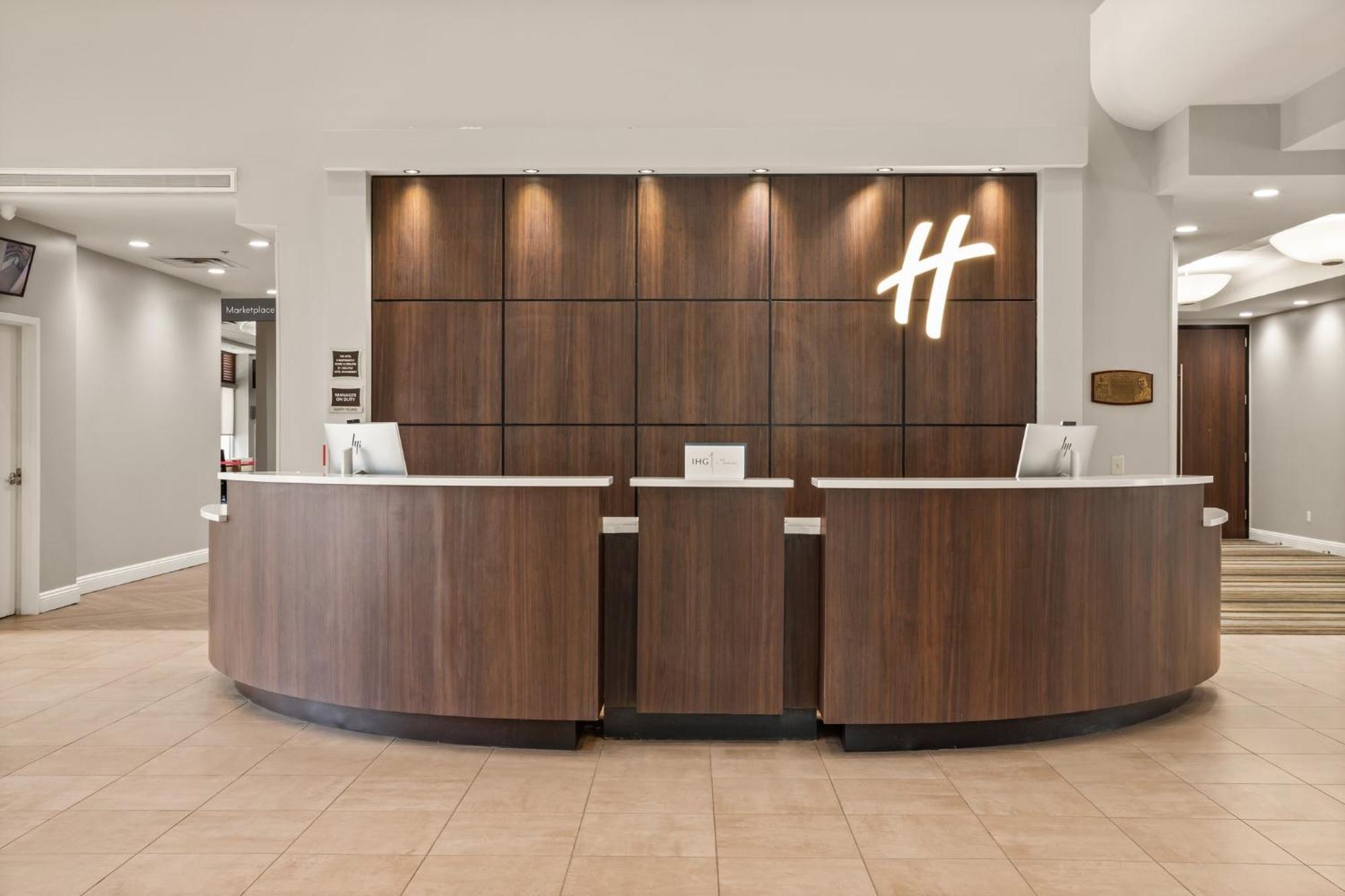 Holiday Inn Baton Rouge College Drive I-10 By Ihg Eksteriør bilde